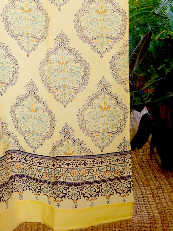 Trés Chic! Try a French Moroccan Dorm Room on for Style | Saffron Marigold