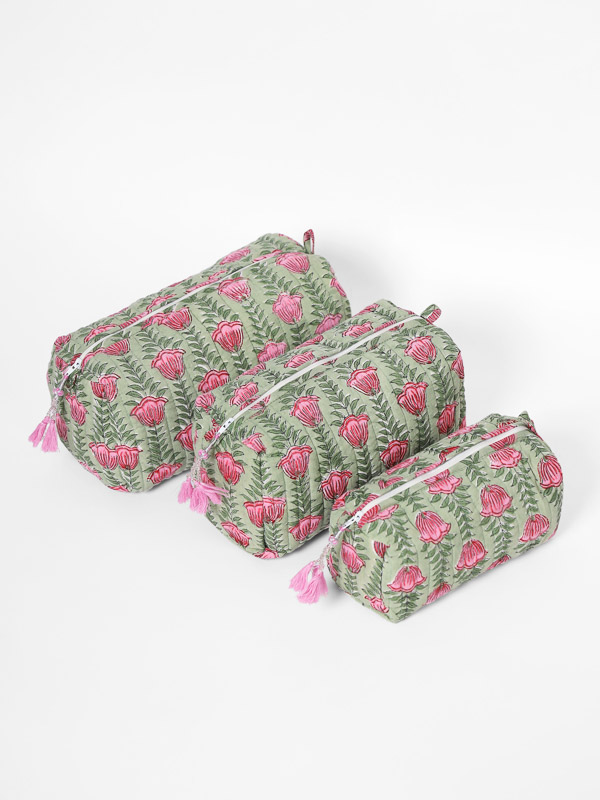 Floral Quilted Makeup Pouch - Travel-Friendly Cosmetic Bag