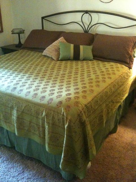 Asian Inspired Oriental Green Floral King Bedspreads Coverlet | Saffron ...